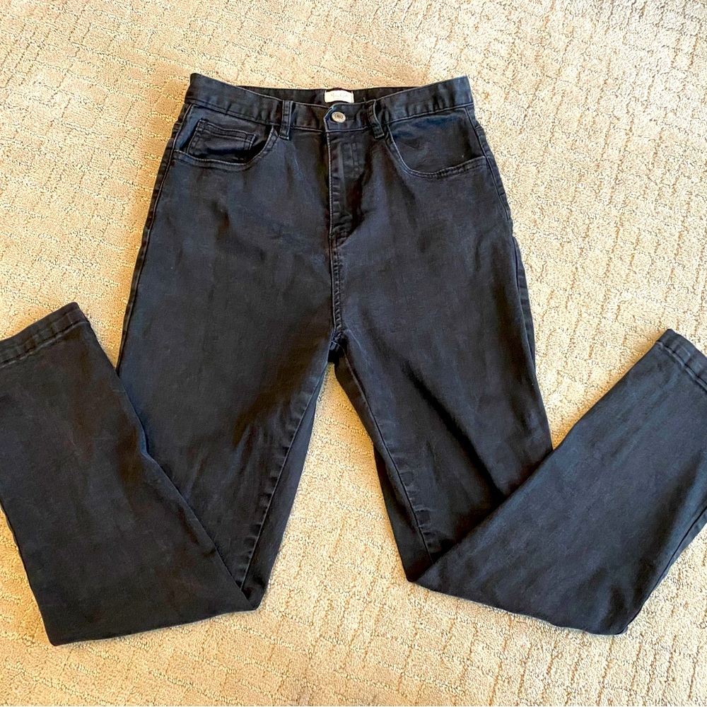 John Galt for Brandy Melville Black straight leg pants. Size Medium M. Denim
